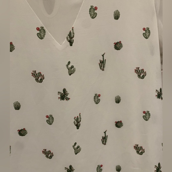 RW&CO. | White Cactus Print Short Sleeve Top - Picture 3 of 7
